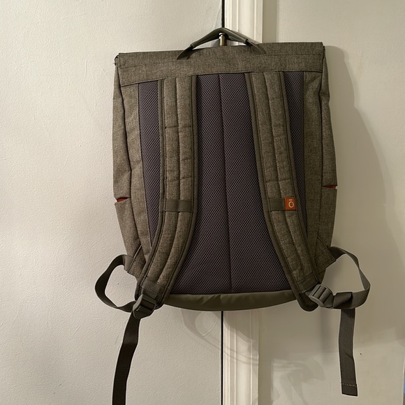 DoTerra Backpack - Picture 2 of 3